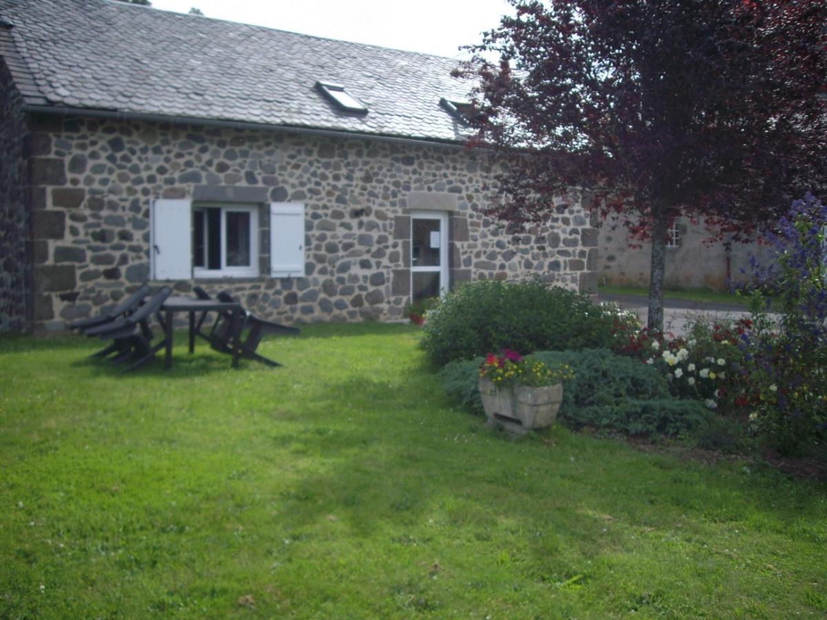 Ferme De Lamourio Saint-Cernin  Exterior photo