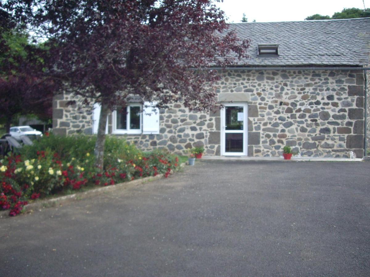Ferme De Lamourio Saint-Cernin  Exterior photo